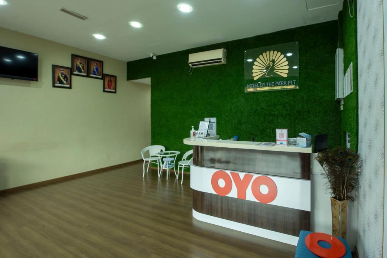 Oyo 90231 Hotel By The Park Plt Johor Bahru Exteriér fotografie