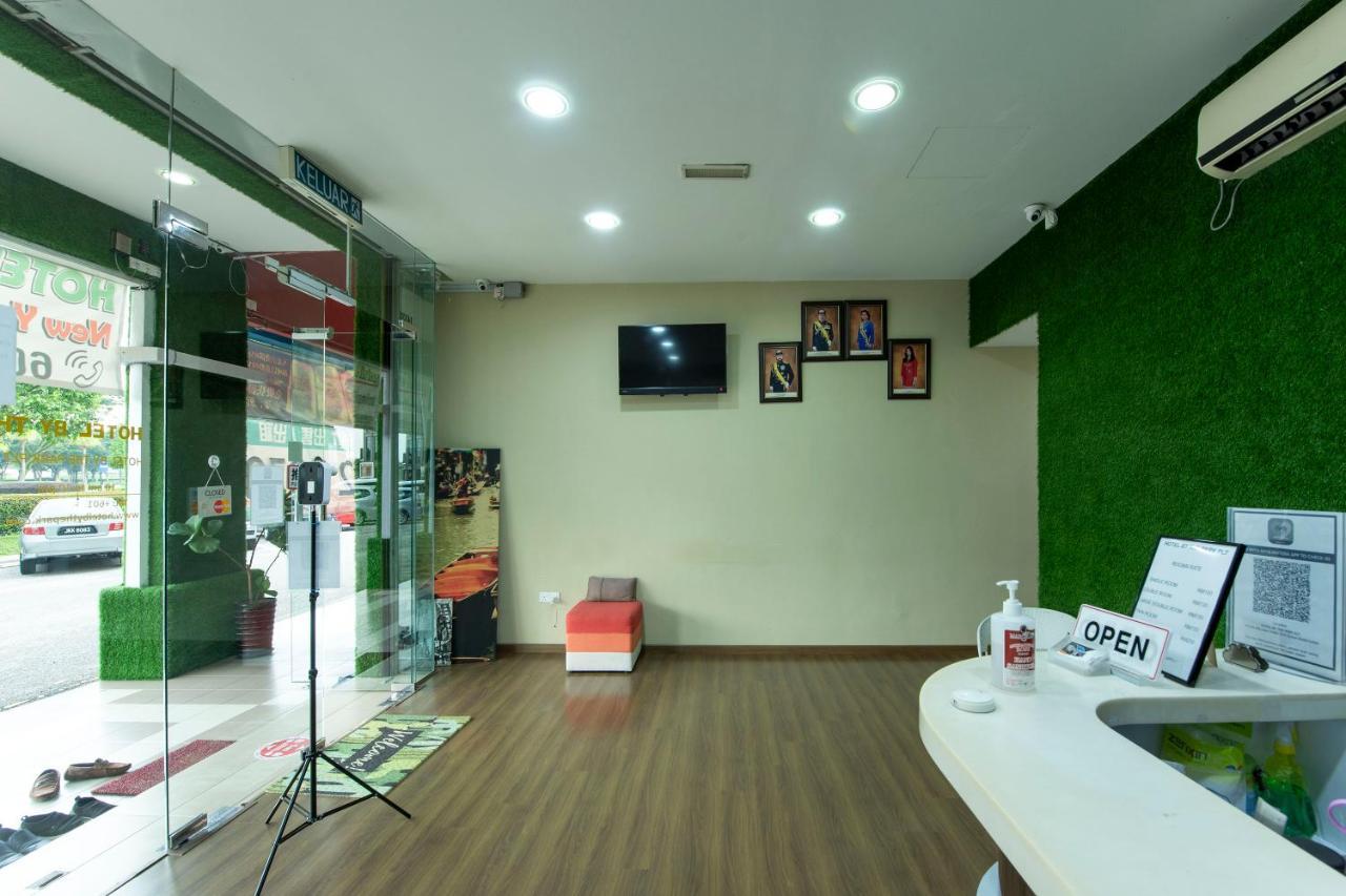 Oyo 90231 Hotel By The Park Plt Johor Bahru Exteriér fotografie
