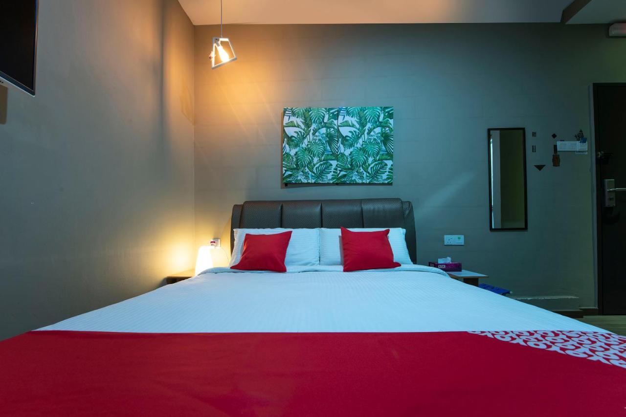 Oyo 90231 Hotel By The Park Plt Johor Bahru Exteriér fotografie