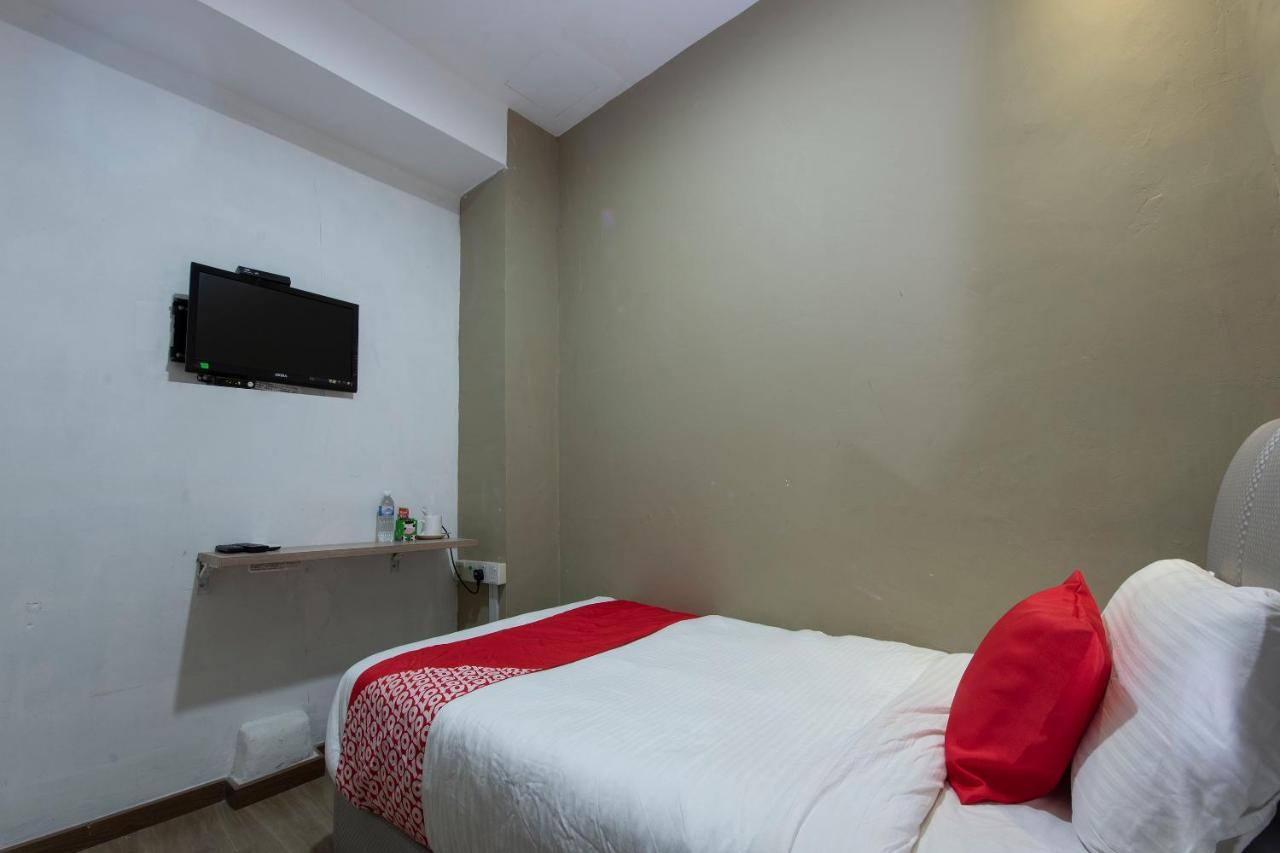 Oyo 90231 Hotel By The Park Plt Johor Bahru Exteriér fotografie