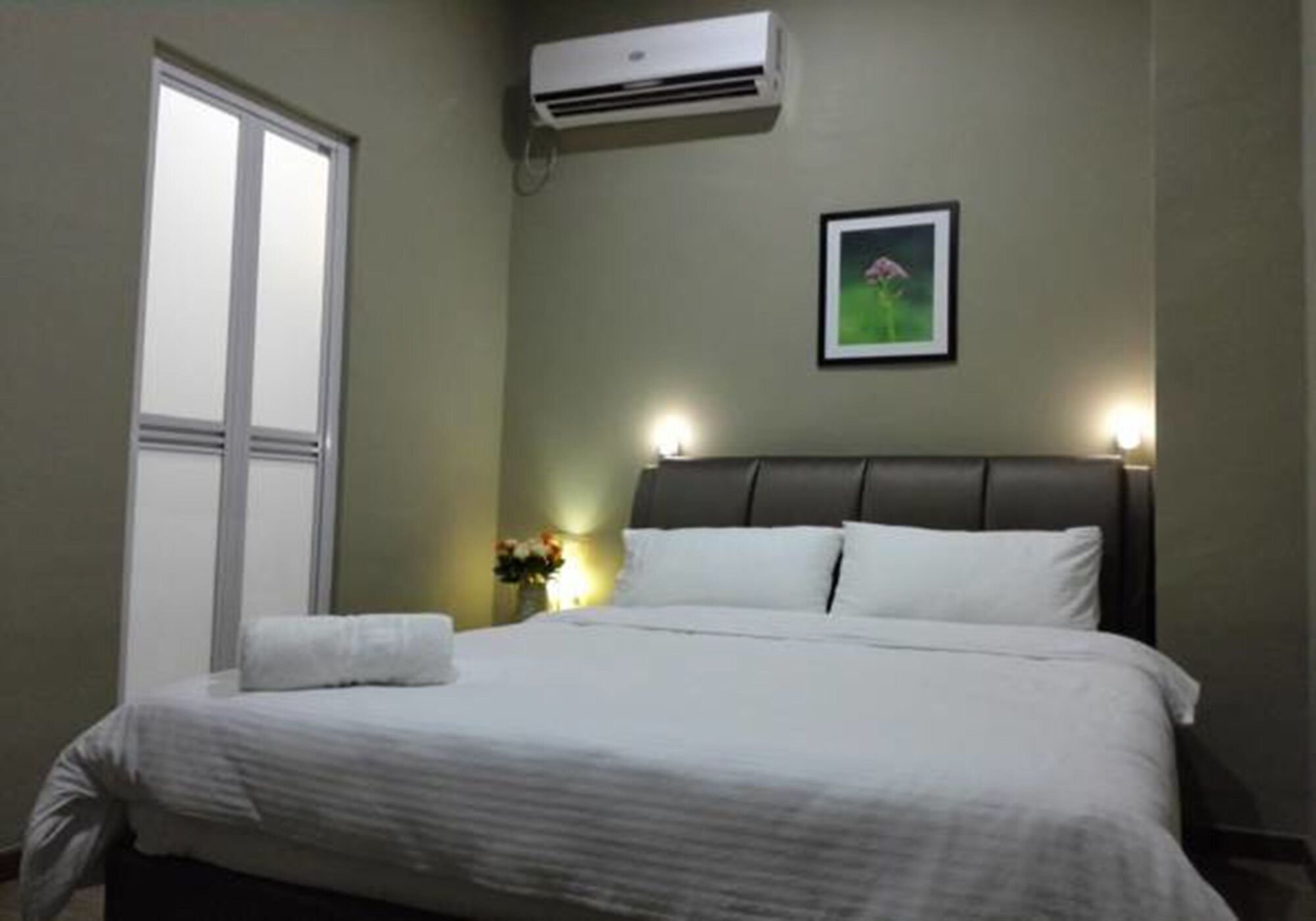 Oyo 90231 Hotel By The Park Plt Johor Bahru Exteriér fotografie